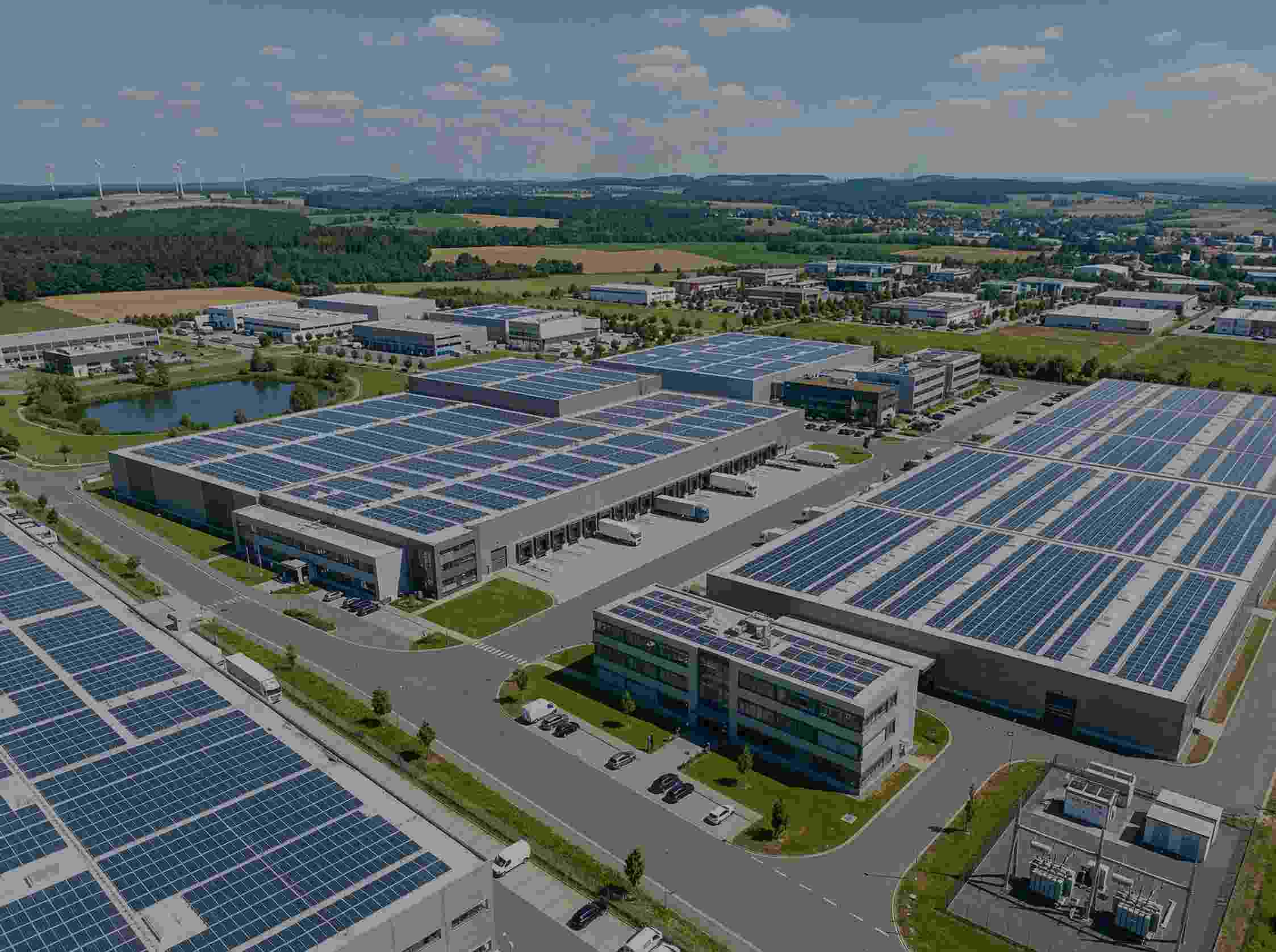 Maximize your business's energy savings with SNADI Solar's high efficiency commercial and industrial solar solutions. Scalable rooftop PV systems designed for factories and warehouses. Commercial & Industrial (C&I) Solar Solutions | SNAT Solar