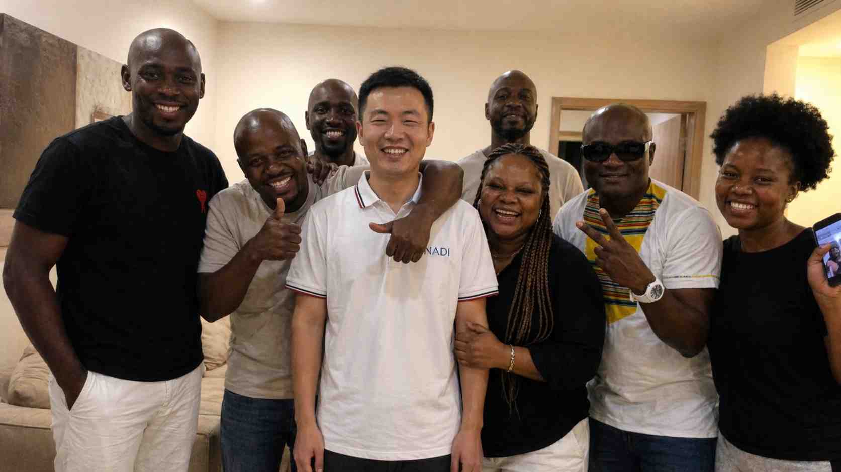 SNADI Global Team Collaboration in South Africa SNADI solar engineer collaborating with a local South African technical team to provide professional energy solutions.