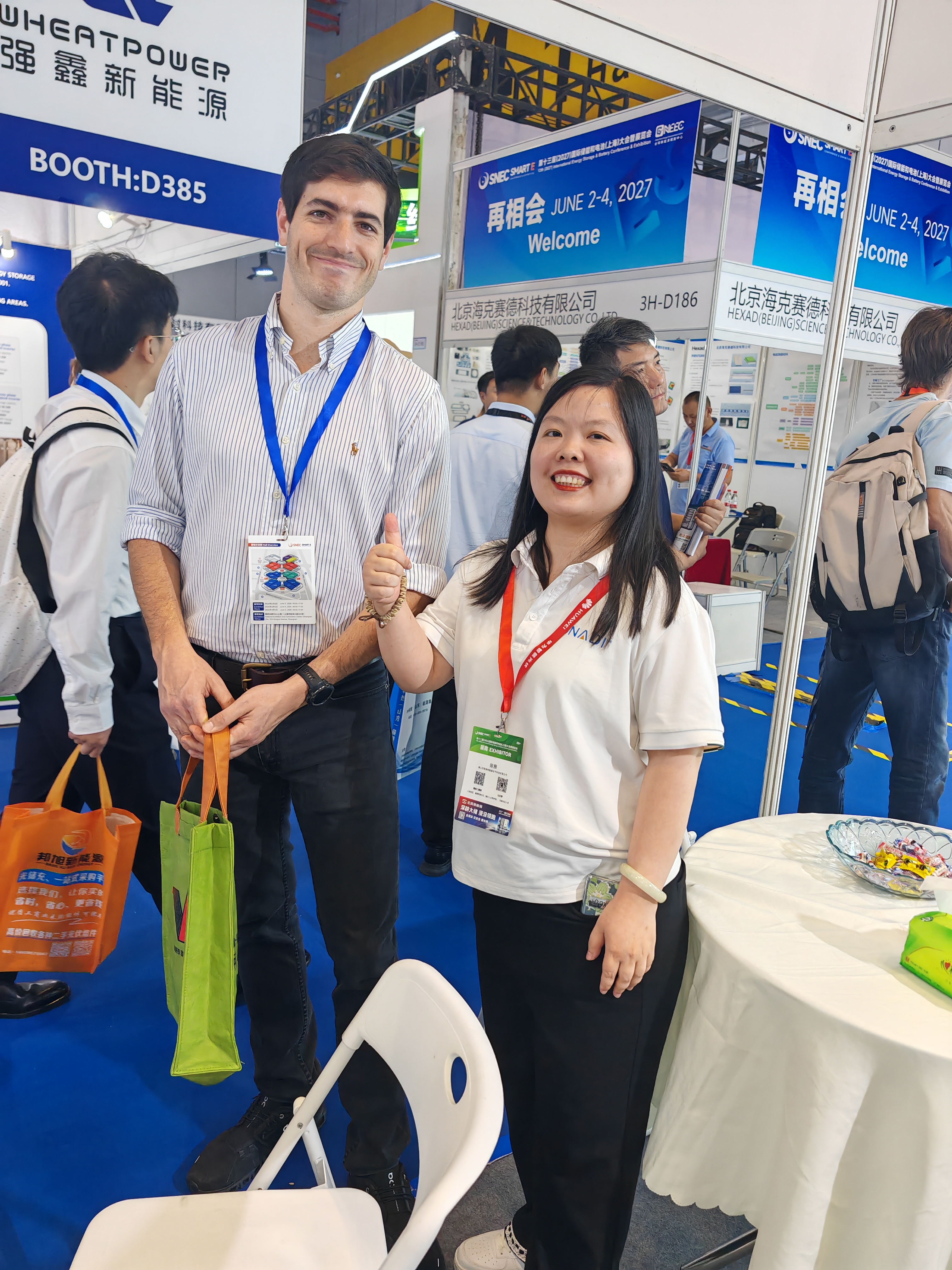 snadi-solar-shanghai-exhibition-international-client.jpg