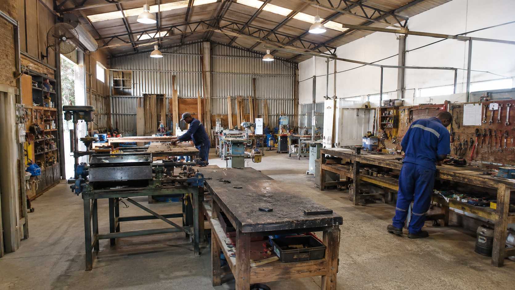 Off Grid Solar System for Workshops and Small Industry | SNADI/SNAT Solar Off grid solar system application for workshops and small industry with tools machinery and workspace