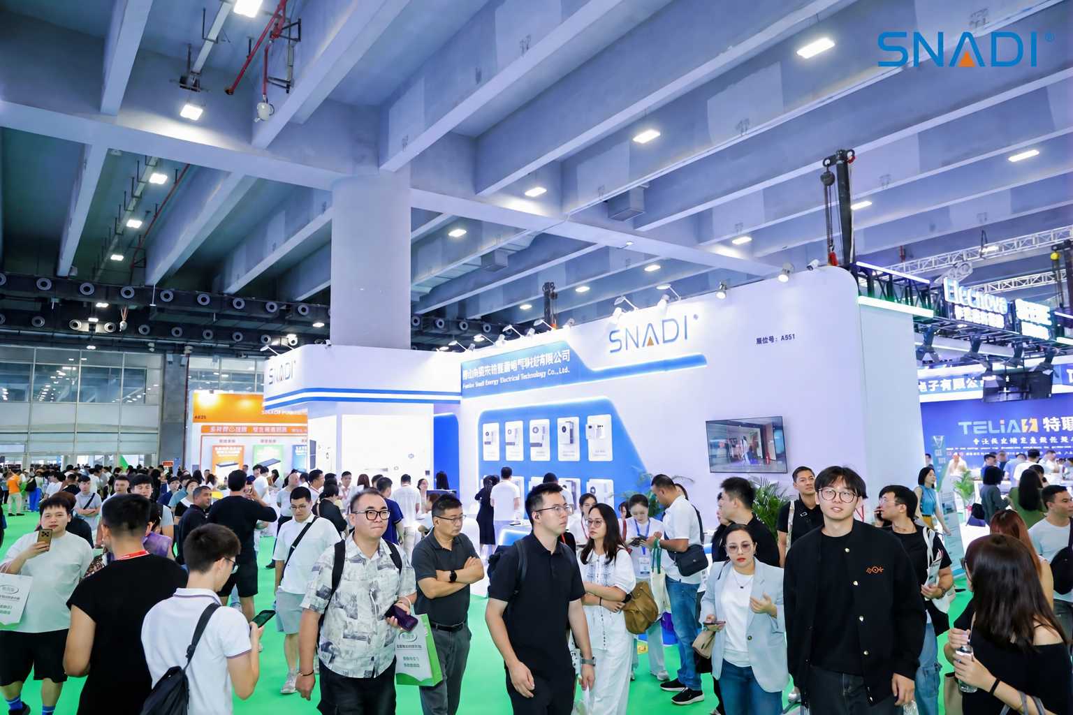 world-solar-pv-energy-storage-expo-snat-solar-exhibition-hall.jpg