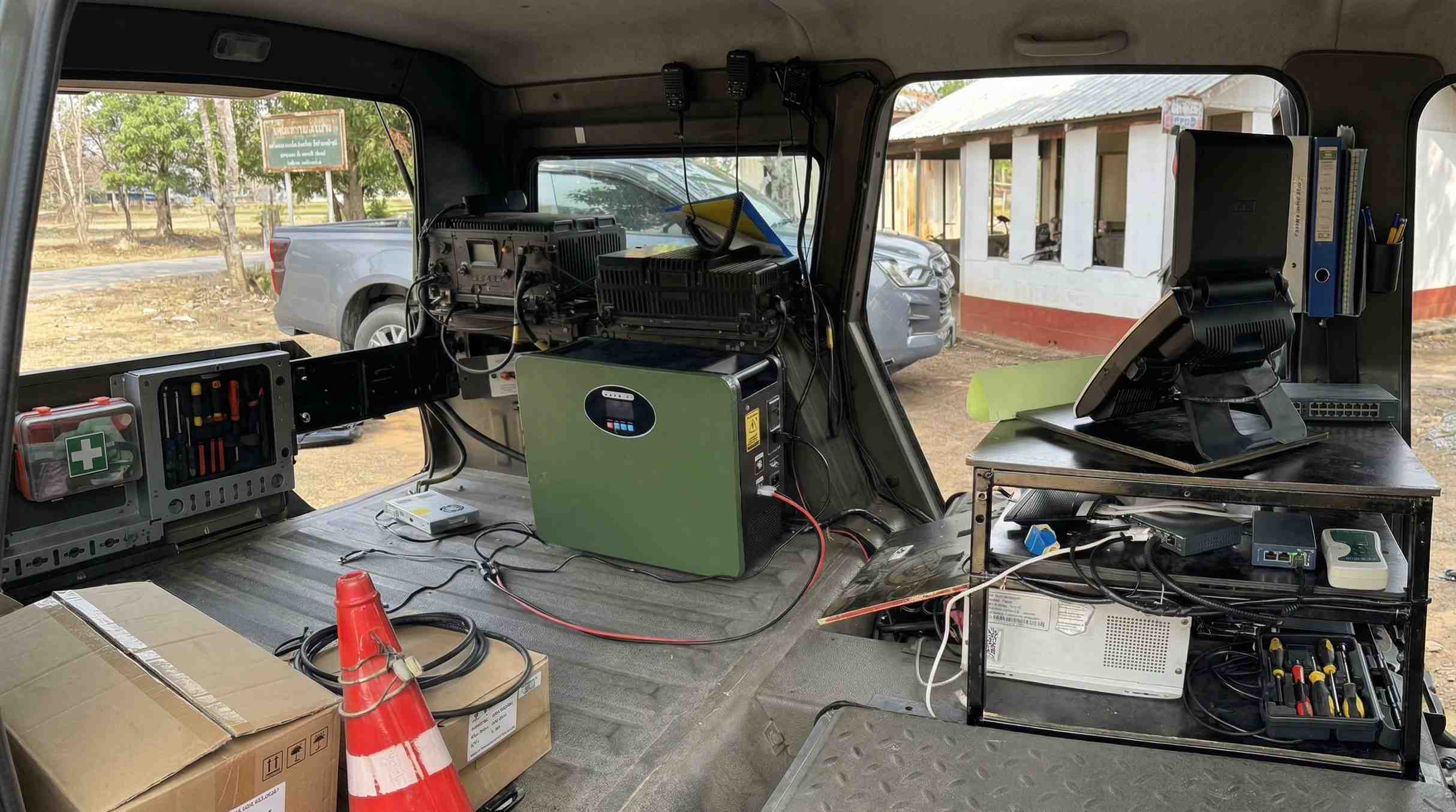 SNADI AL-S solar energy storage system integrated into an emergency response vehicle in Bangkok, Thailand.