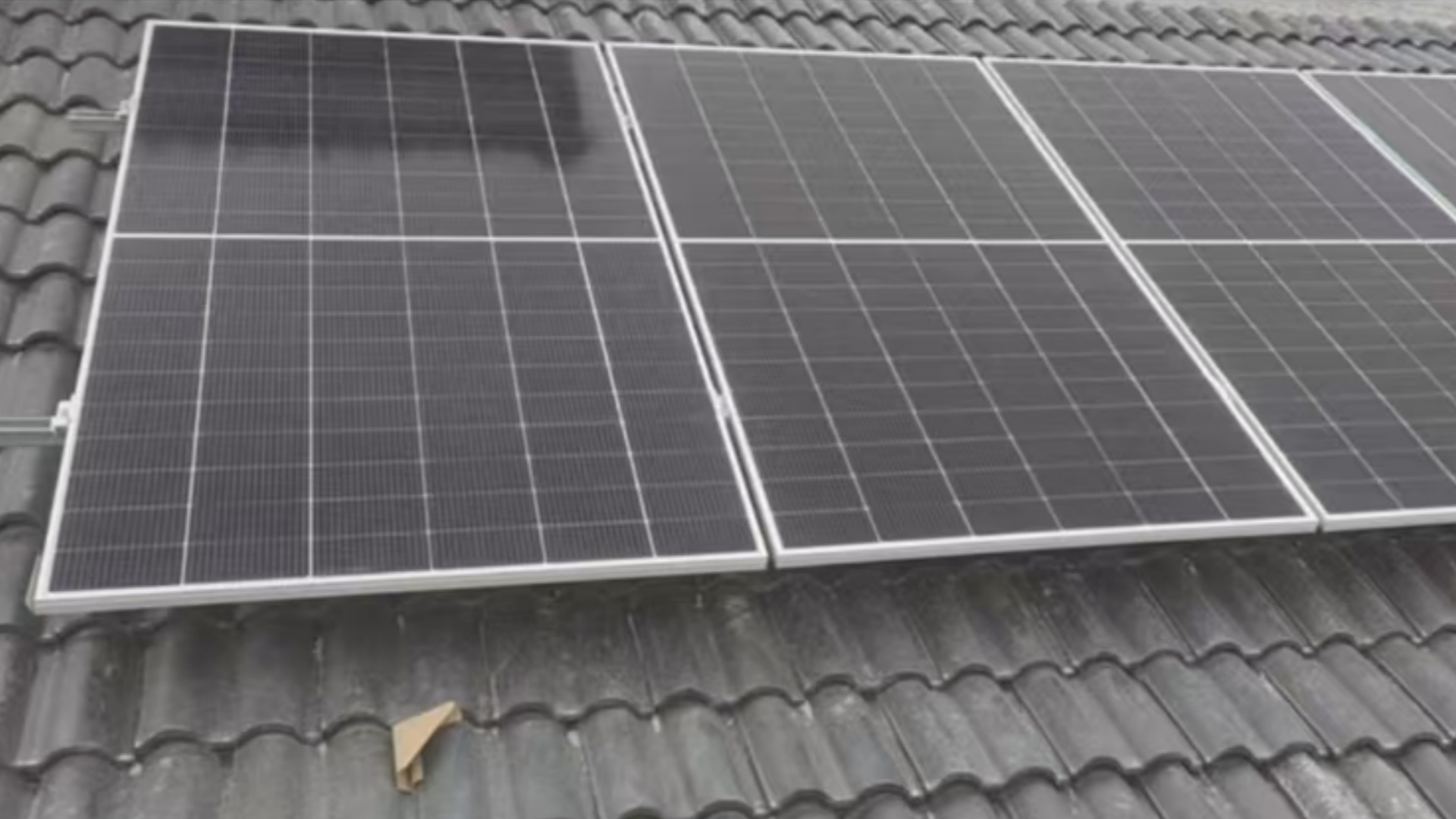 photovoltaic-pv-panels-on-tile-roof-home-energy